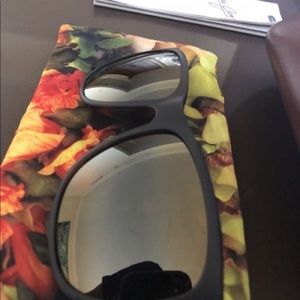 Maui Jim Tail Slide